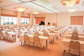 コンベンションホール 「赤富士」・中会議室